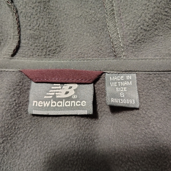 New Balance women's hooded sweatshirt jacket, size S, fleece full zip burgundy. - Picture 14 of 14